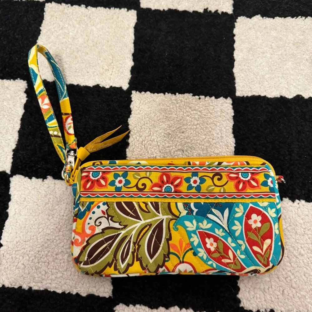 Vera Bradley Lot of 3 Wristlet Zip Top Pouch Bags - Picture 2 of 13